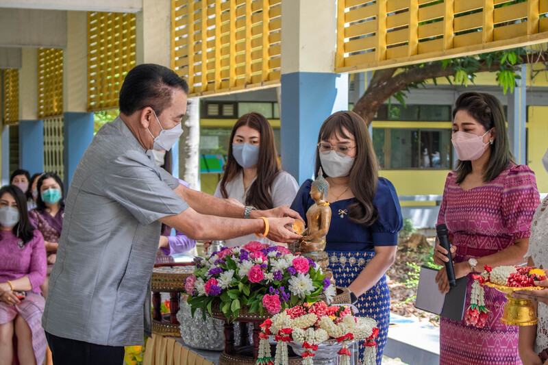 สงกรานต์วิถีไทย สำราญใจ วพณ.