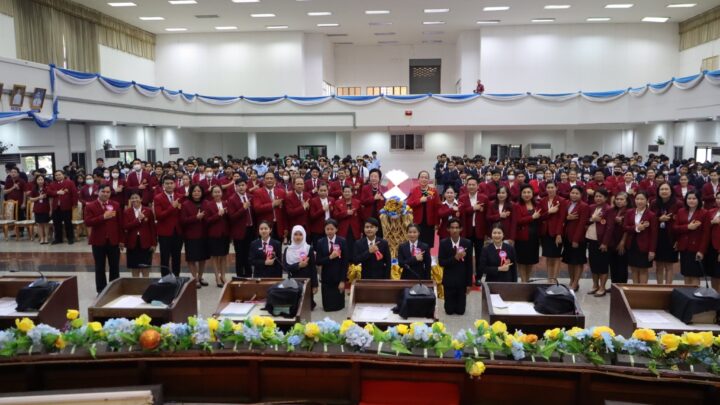 พิธีเปิดการประชุมองค์การนักวิชาชีพในอนาคตแห่งประเทศไทย ระดับอาชีวศึกษากรุงเทพมหานคร ครั้งที่ 35